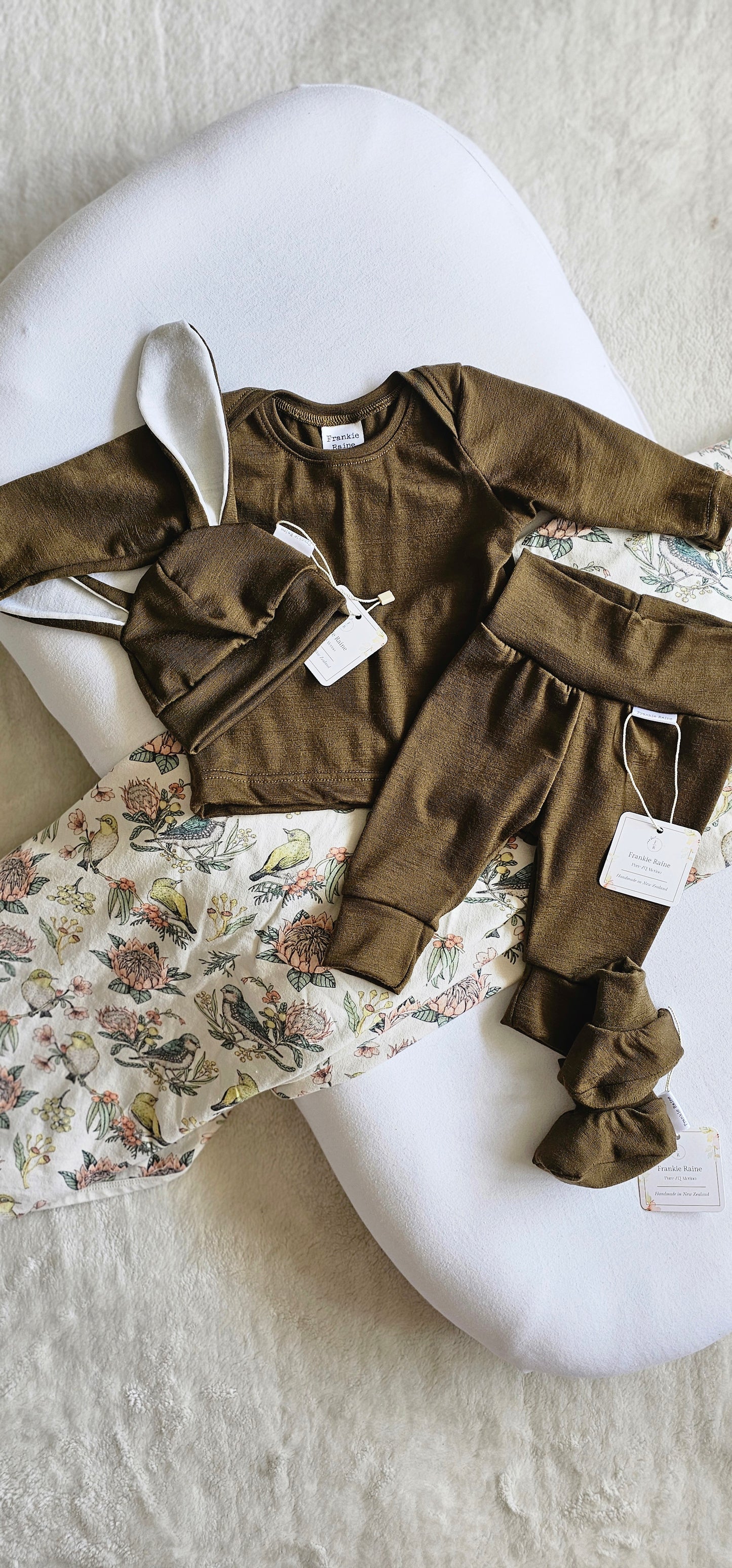 The Frankie Raine Luxe Coming Home Outfit