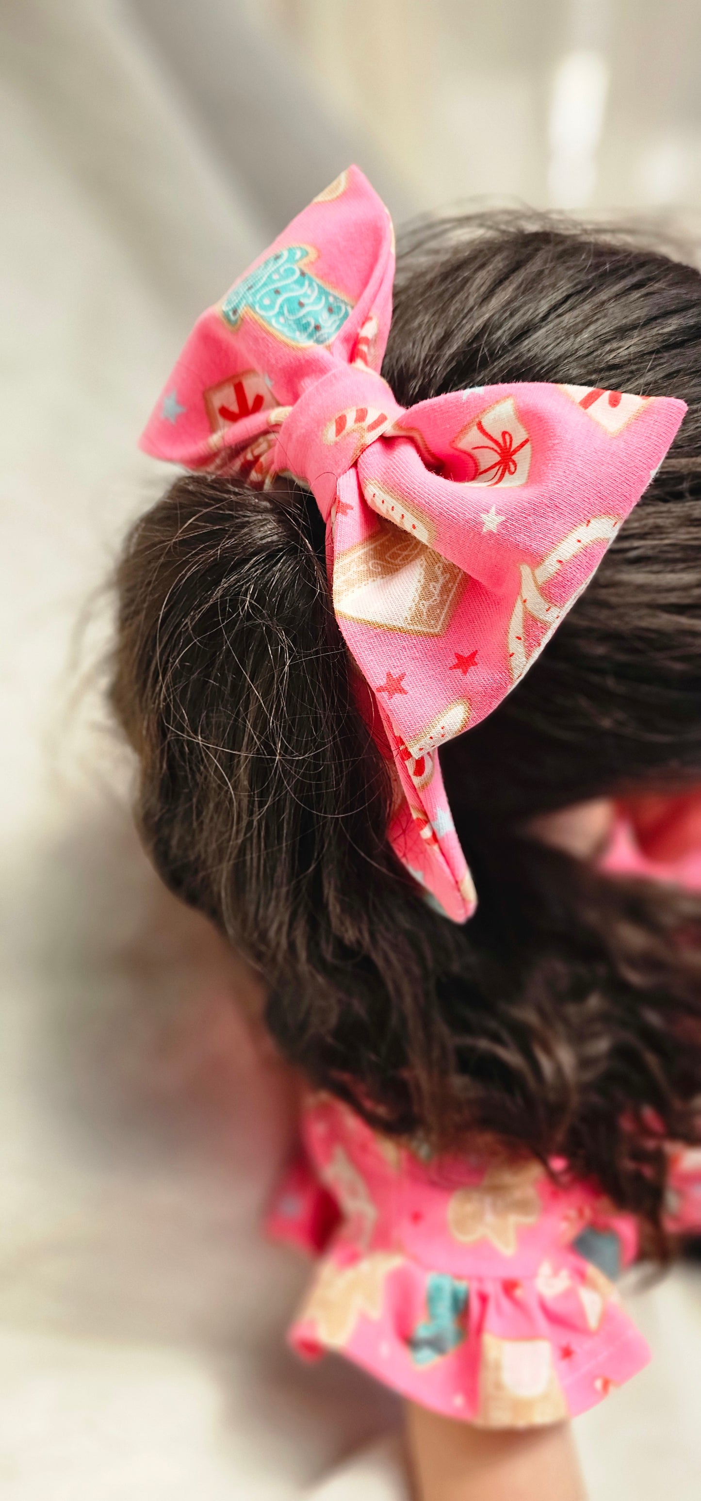 Frankie Raine Oversized Bow